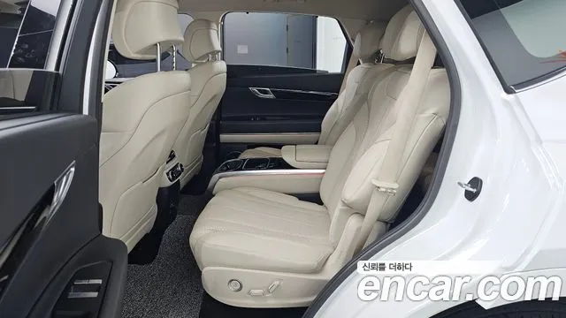 Genesis GV80 2.5T Бензин AWD — Фото автомобиля 12