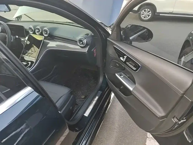 Mercedes-Benz C-Class — Фото автомобиля 8