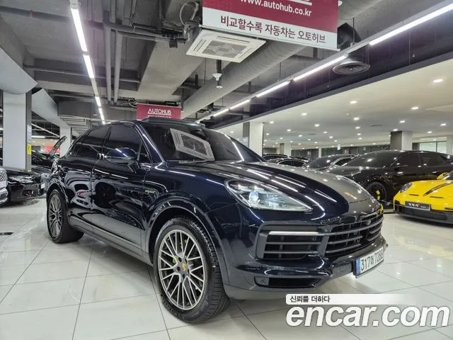 Porsche Cayenne — Фото автомобиля 2