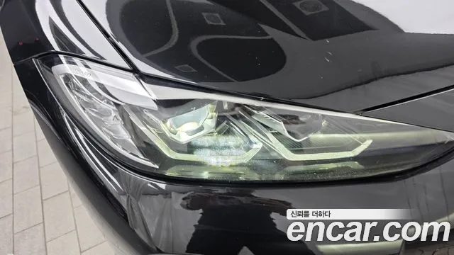 BMW i4 — Фото автомобиля 20