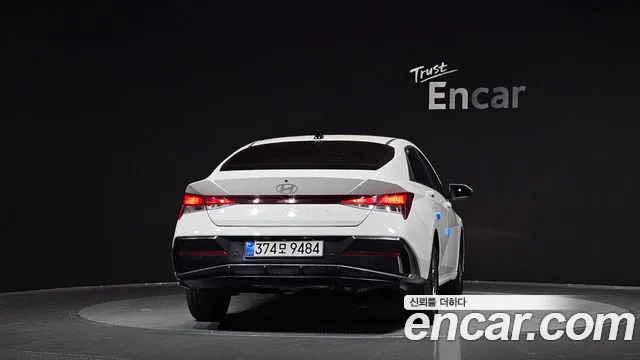 Hyundai Avante CN7 — Фото автомобиля 4