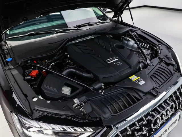 Audi A8 — Фото автомобиля 21