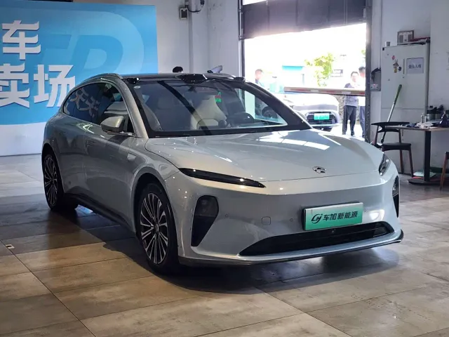 Nio ET5 Touring — Фото автомобиля 3