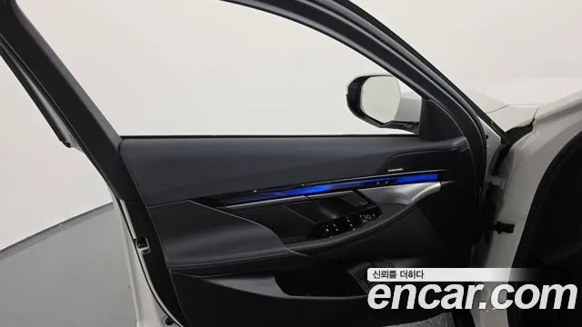 BMW 5 Series G60 — Фото автомобиля 24