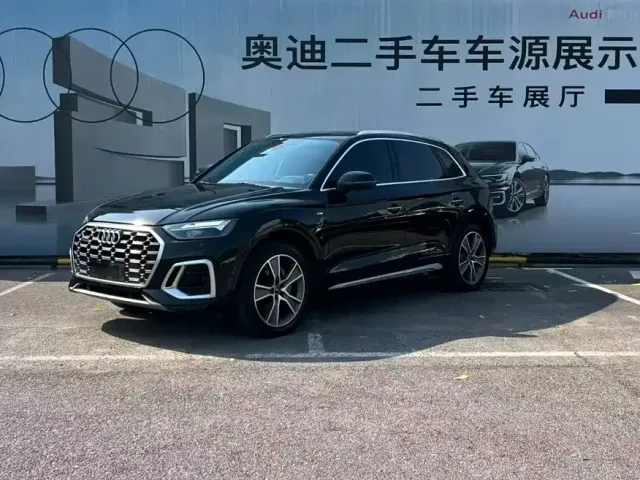 Фотография автомобиля — Audi Q5L