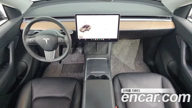 Tesla Model Y — Фото автомобиля 7