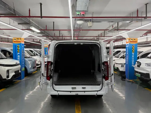 Dongfeng Dragon Glory 9S — Фото автомобиля 9