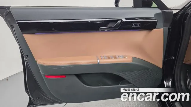 Hyundai Grandeur GN7 — Фото автомобиля 13