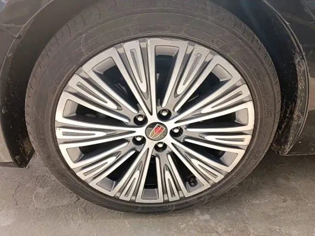 Hongqi H5 — Фото автомобиля 22
