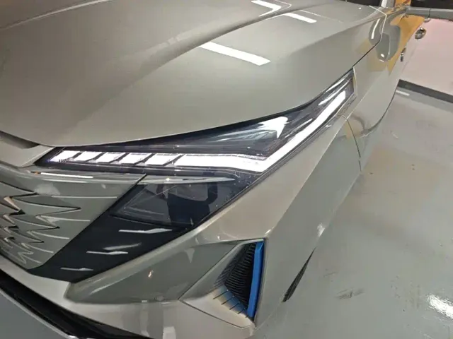 Changan Oshan Z6 EV — Фото автомобиля 23