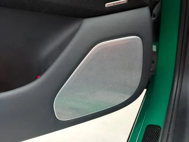 Xiaomi YU7 — Фото автомобиля 11
