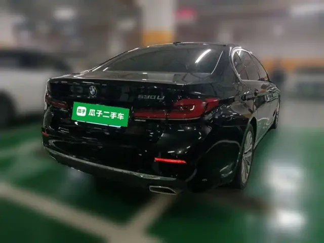 BMW 5 Series — Фото автомобиля 4