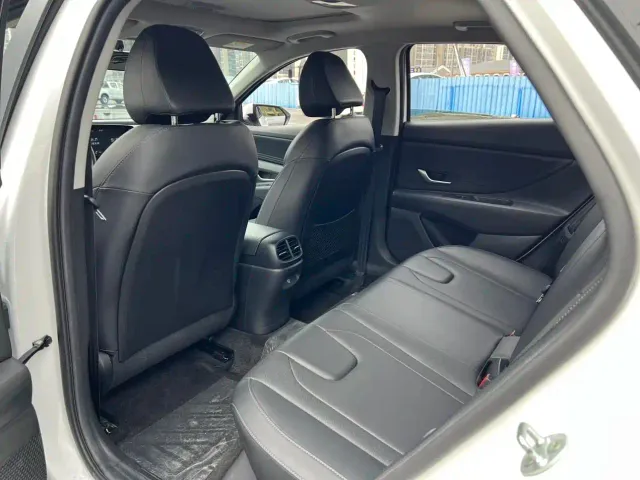 Hyundai Elantra — Фото автомобиля 6