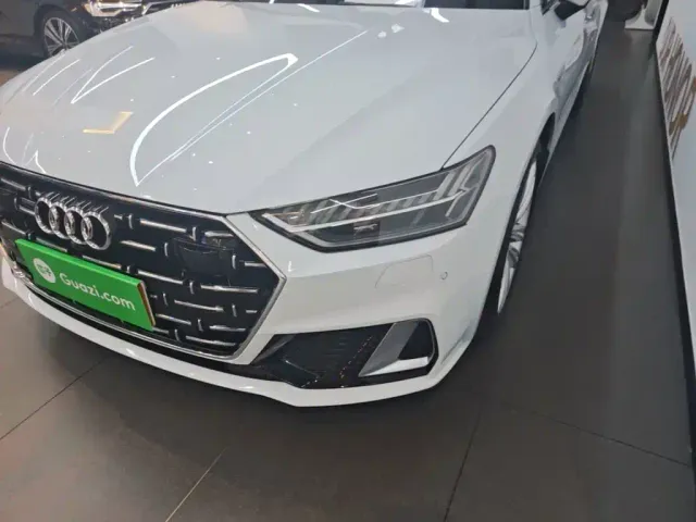 Audi A7L — Фото автомобиля 23