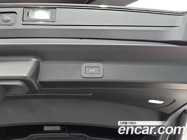 Land Rover Range Rover Sport — Фото автомобиля 19