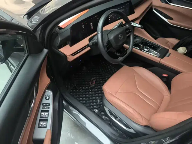 Changan CS75 Plus — Фото автомобиля 15