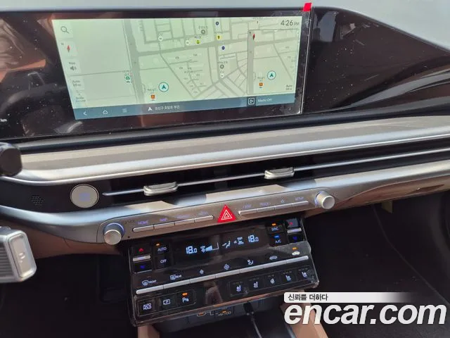 Hyundai Grandeur Grandeur (GN7) 2.5 Бензин 2WD — Фото автомобиля 12