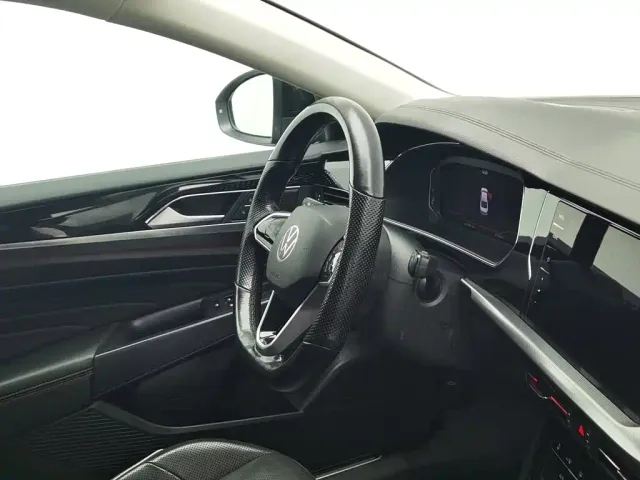 Volkswagen Passat — Фото автомобиля 22