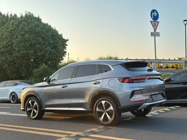 BYD Song PLUS — Фото автомобиля 5