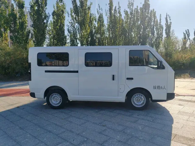 Shineray Xinyuan E3 — Фото автомобиля 4