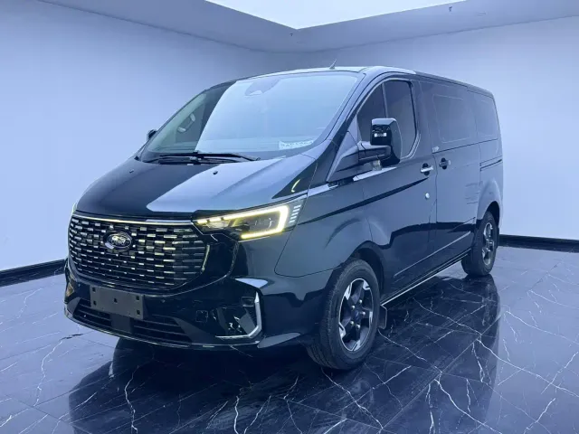 Фотография автомобиля — Ford Tourneo