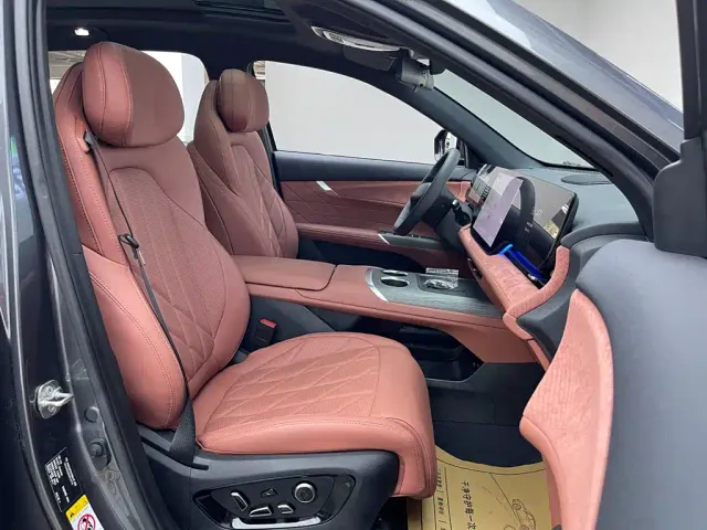 Changan Changan CS75 PLUS 2025 4th Gen UItra 2.0T New Blue Whale Cloudrider Model — Фото автомобиля 17