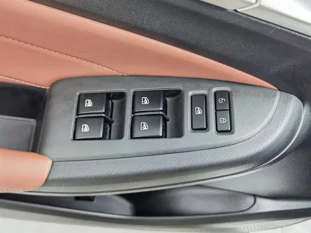Changan Eado — Фото автомобиля 9