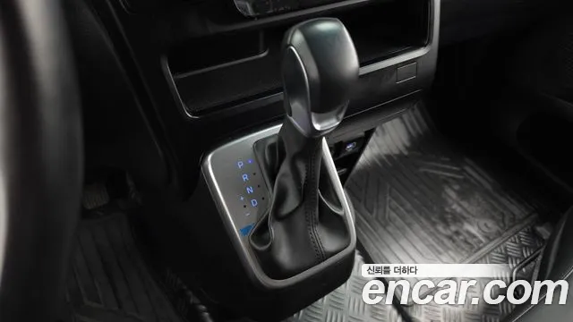 Hyundai Staria — Фото автомобиля 9