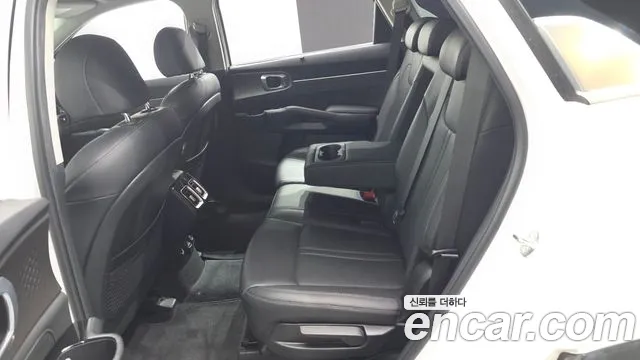 Kia Sorento Sorento 4-е поколение Бензин 2.5T 2WD — Фото автомобиля 10