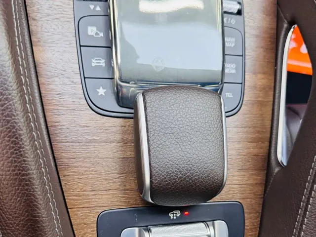 Mercedes-Benz GLS-Class — Фото автомобиля 10