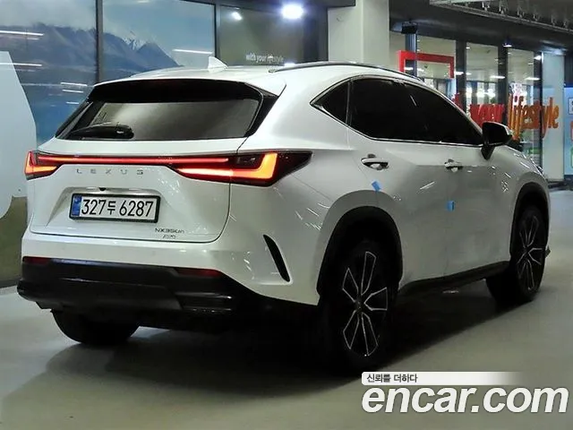 Lexus NX Generation 2 — Фото автомобиля 5
