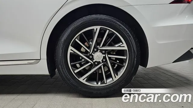 Hyundai Grandeur Новый Grandeur IG — Фото автомобиля 21