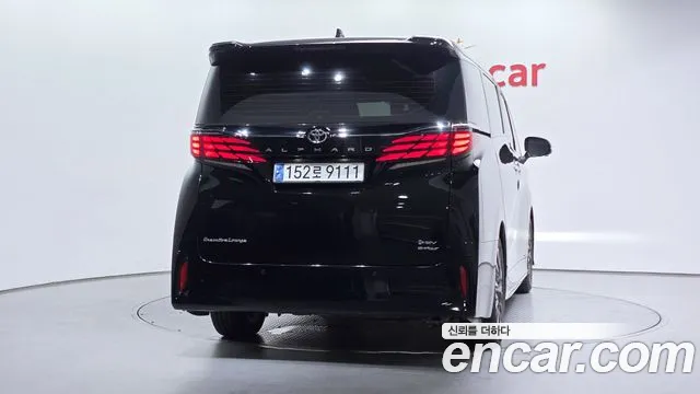 Toyota Alphard — Фото автомобиля 4