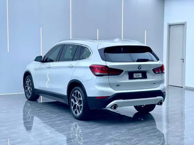 BMW X1 — Фото автомобиля 15