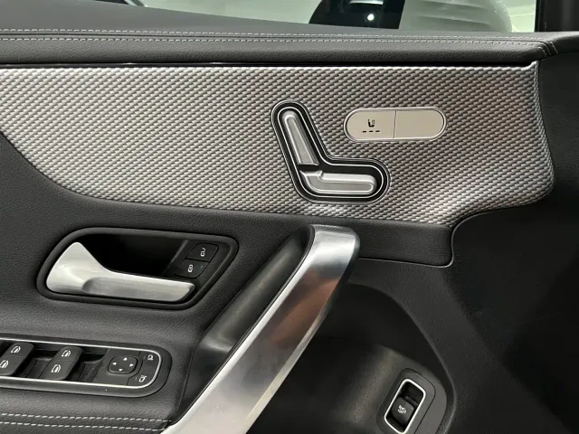 Mercedes-Benz A-Class — Фото автомобиля 13