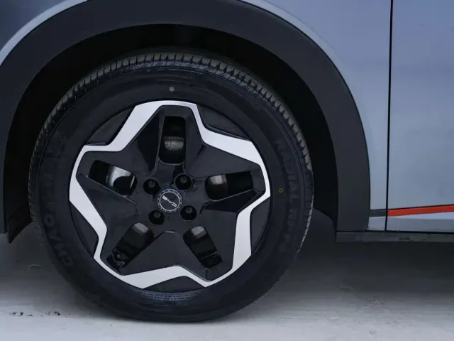 BYD Dolphin — Фото автомобиля 10