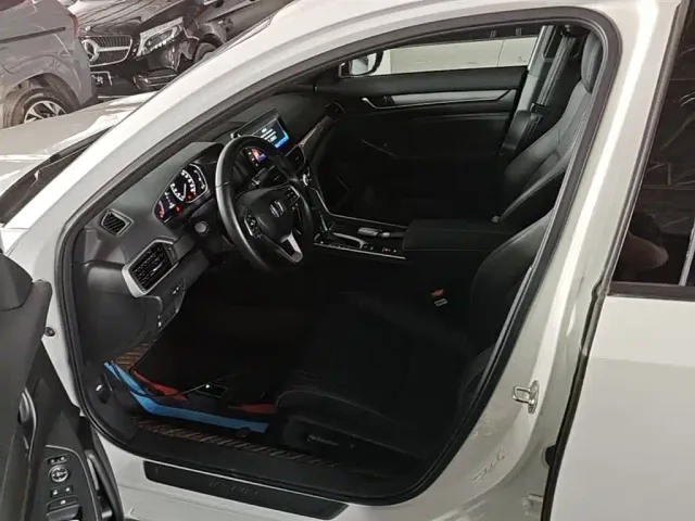 Honda Inspire — Фото автомобиля 15