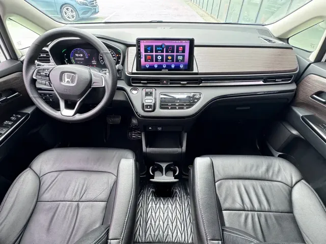 Honda Odyssey — Фото автомобиля 8