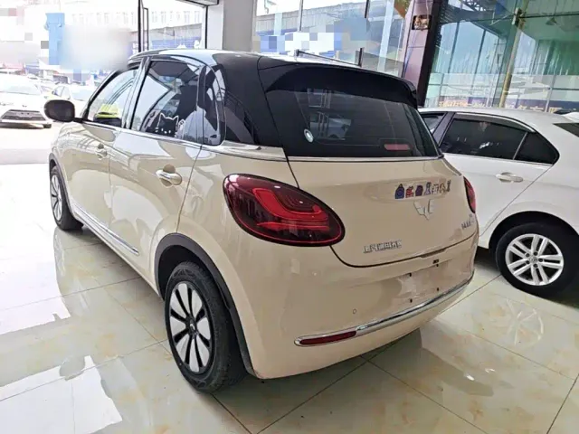 Wuling Bingo — Фото автомобиля 4