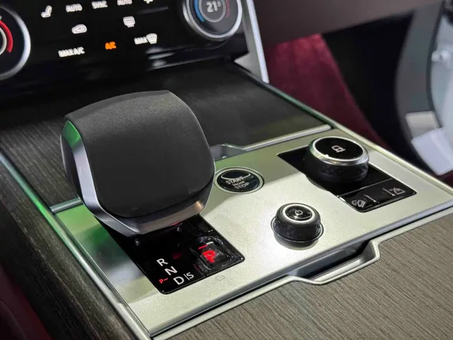 Land Rover Range Rover — Фото автомобиля 9