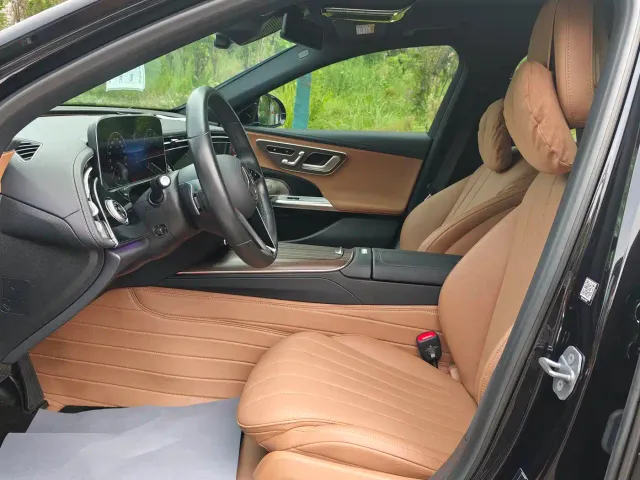 Mercedes-Benz E-Class — Фото автомобиля 10