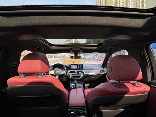 BMW 5 Series — Фото автомобиля 9
