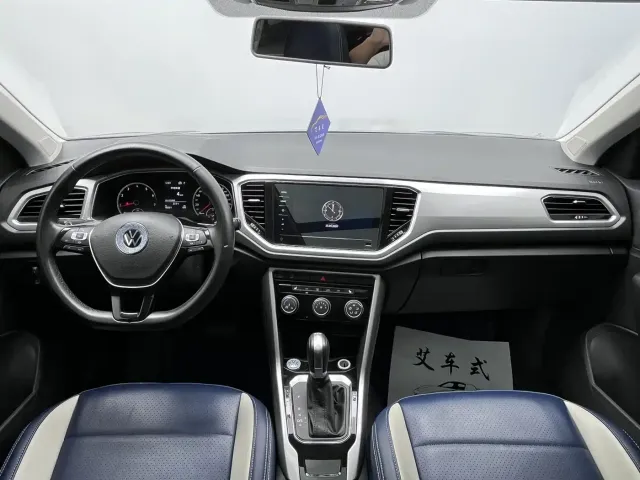 Volkswagen T-Roc — Фото автомобиля 5