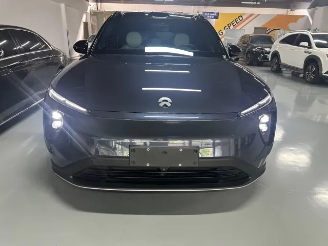 Nio ES6 — Фото автомобиля 4