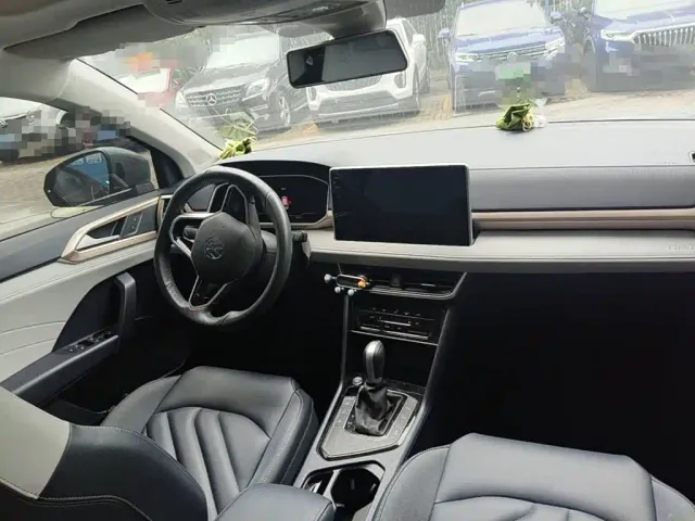 Volkswagen Tharu — Фото автомобиля 12