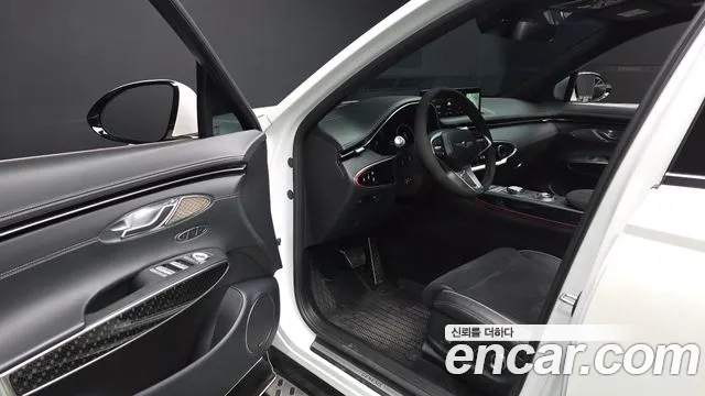 Genesis GV70 — Фото автомобиля 10