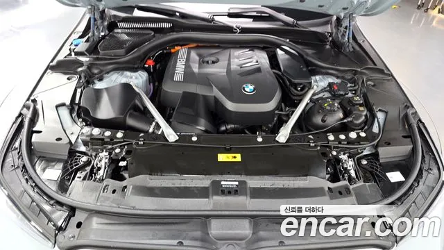 BMW 5 Series — Фото автомобиля 9