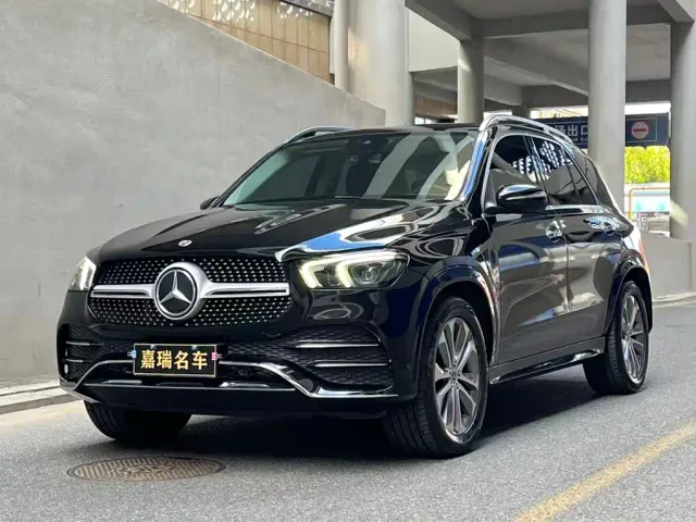 Фотография автомобиля — Mercedes-Benz GLE-Class