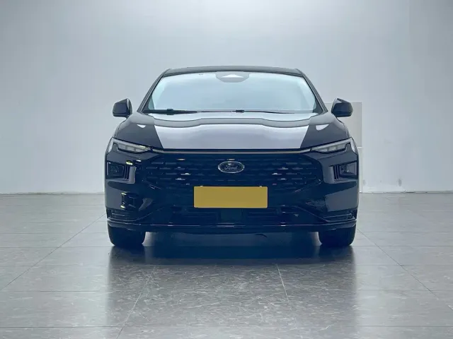 Ford Mondeo — Фото автомобиля 2