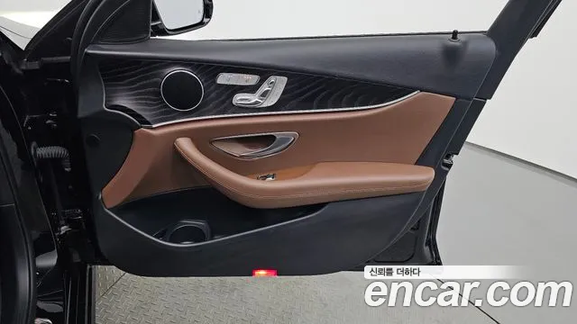 Mercedes-Benz E-Class W213 — Фото автомобиля 14